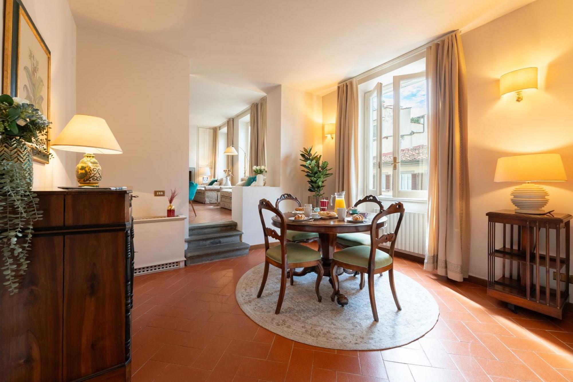 Via Panzani 16, 3rd Floor - Antonella - Elegant & Spacious, 3-bedroom In Historic Center Firenze