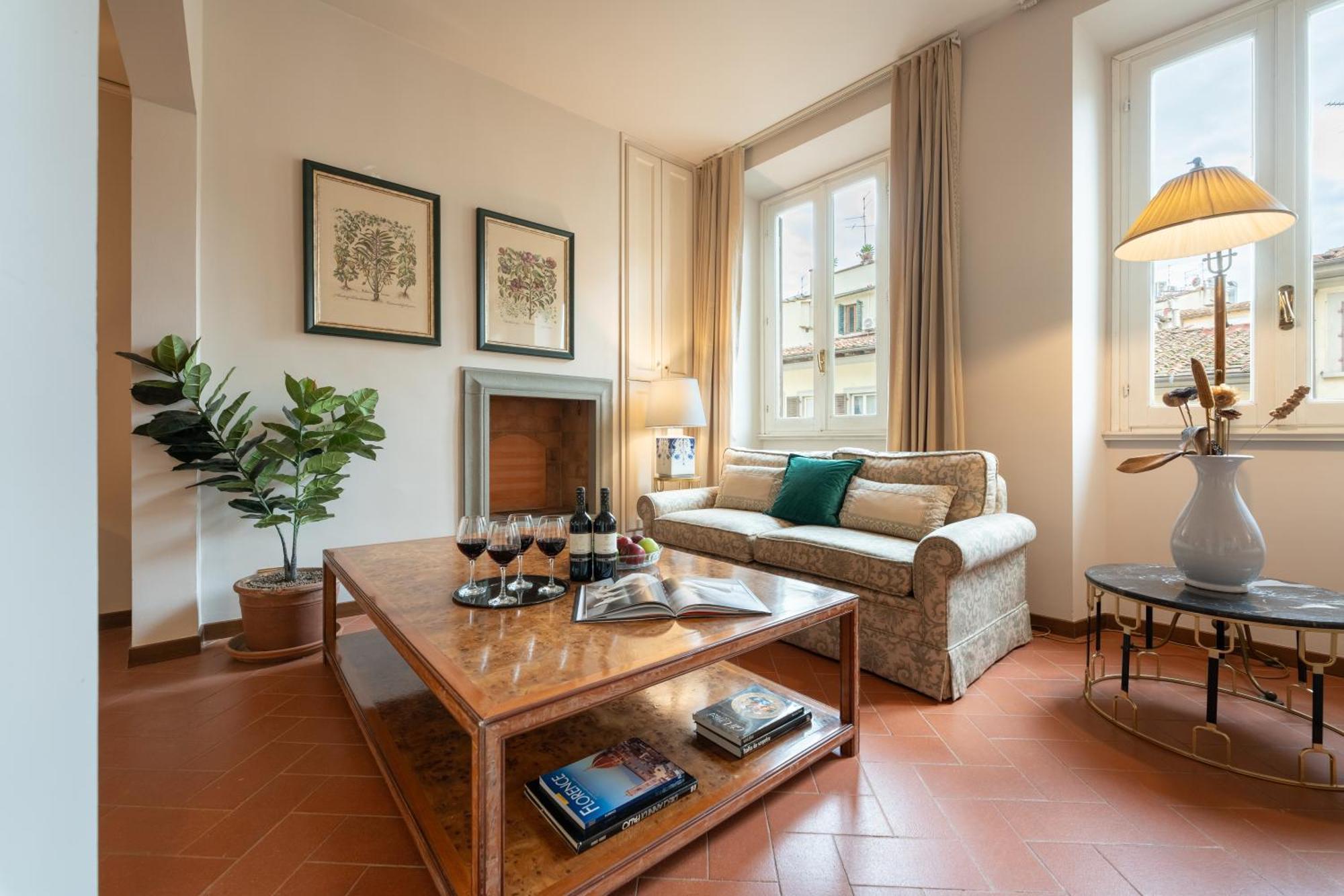 Via Panzani 16, 3rd Floor - Antonella - Elegant & Spacious, 3-bedroom In Historic Center * Firenze