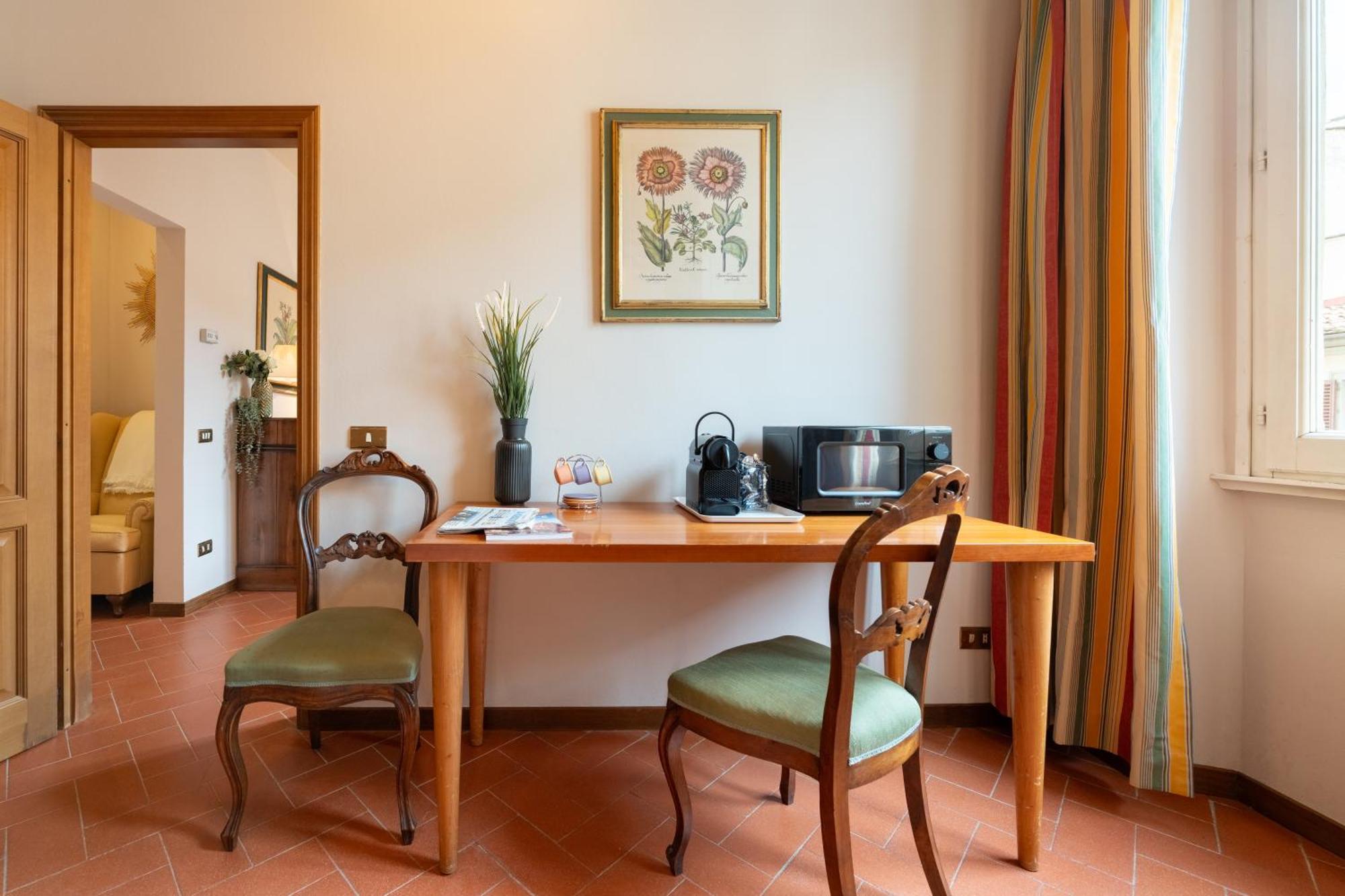 Via Panzani 16, 3rd Floor - Antonella - Elegant & Spacious, 3-bedroom In Historic Center Firenze